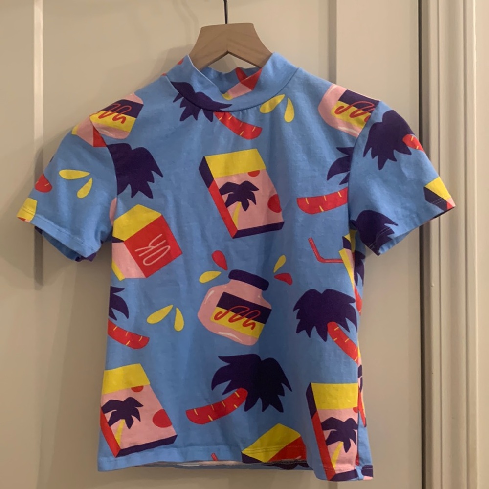 Nooworks mock neck “Snacks” t-shirt - XS